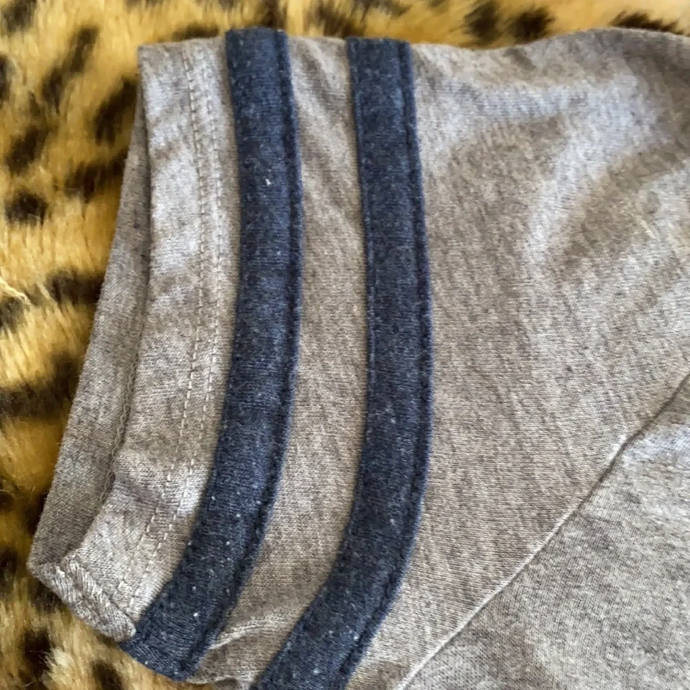 Hollister tee - Picture 5 of 5